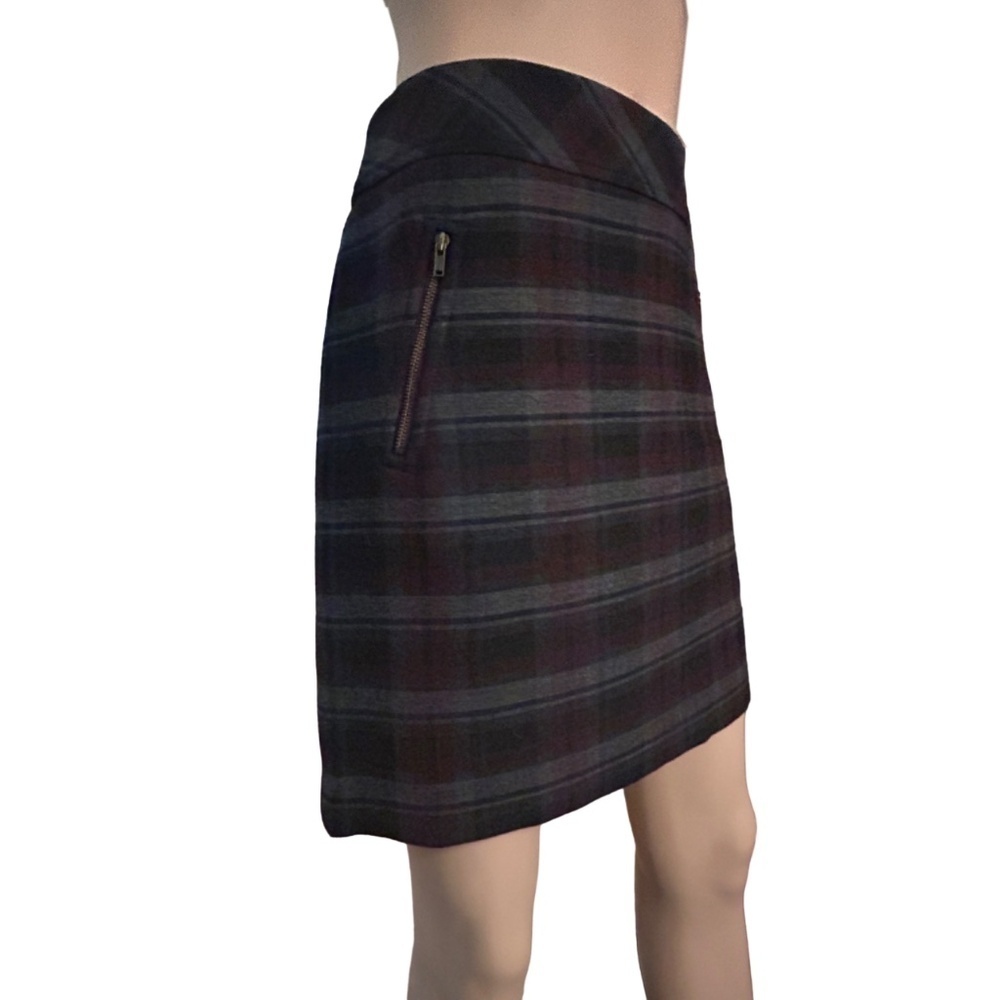 Ann Taylor Loft Skirt Rayon Blend Plaid muted colours Super soft Textile NWOT